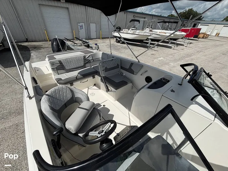 Slide: The Image of Bayliner VR6 2023 - 16543677