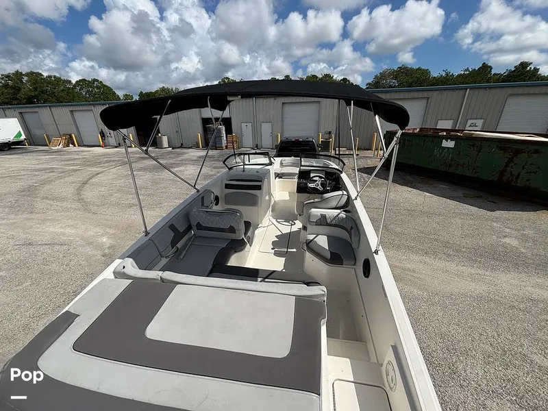 Slide: The Image of Bayliner VR6 2023 - 16543629