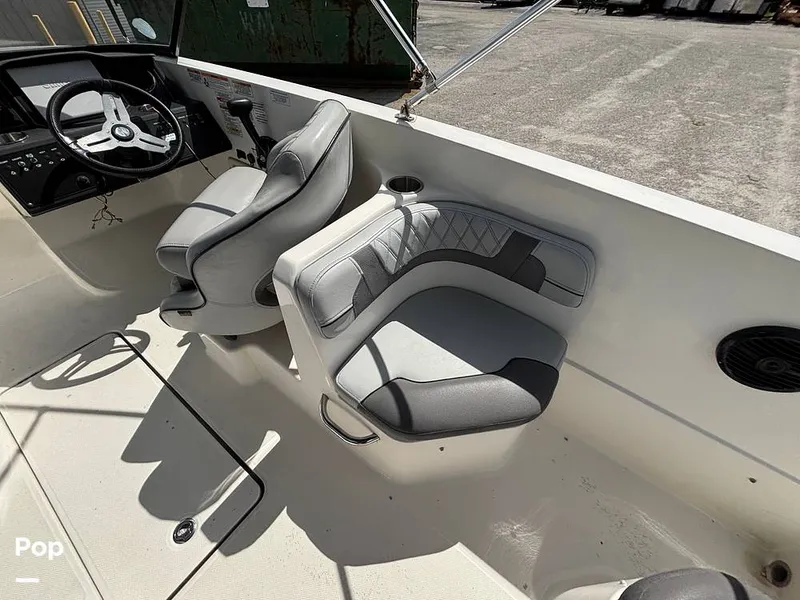 Slide: The Image of Bayliner VR6 2023 - 16543648