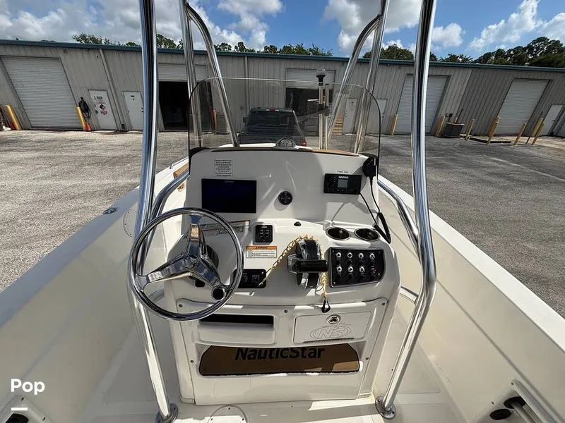Slide: The Image of NauticStar 231 Hybrid 2023 - 16543713