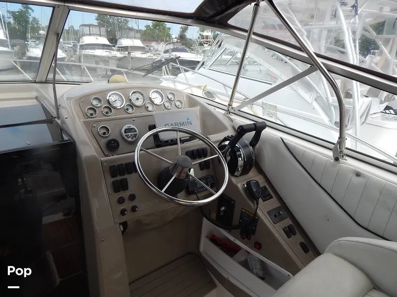 Slide: The Image of Bayliner Avanti 3255 Express 1999 - 16652290