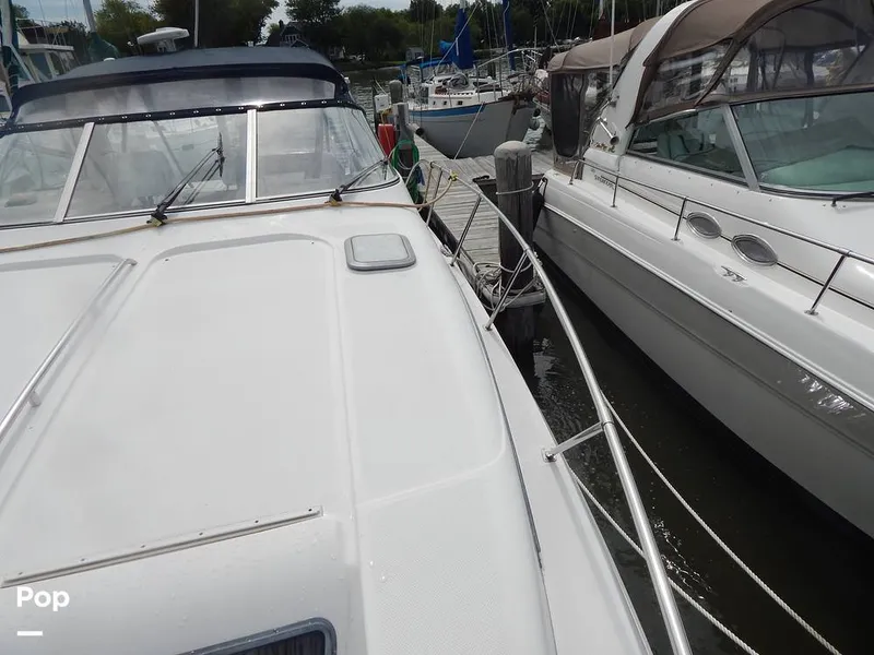 Slide: The Image of Bayliner Avanti 3255 Express 1999 - 16652259