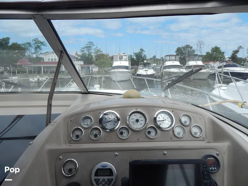 Slide: The Image of Bayliner Avanti 3255 Express 1999 - 16652297