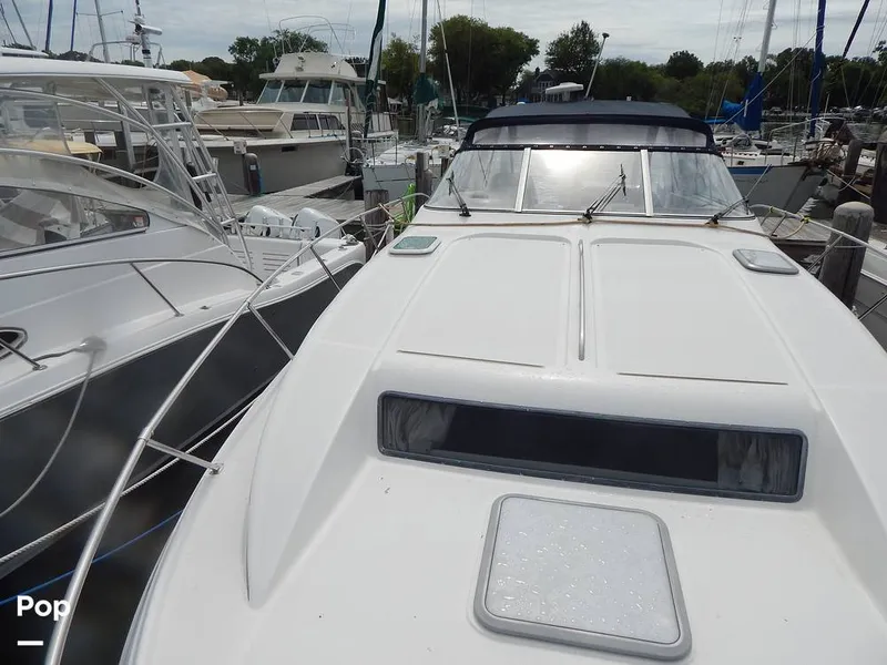 Slide: The Image of Bayliner Avanti 3255 Express 1999 - 16652254