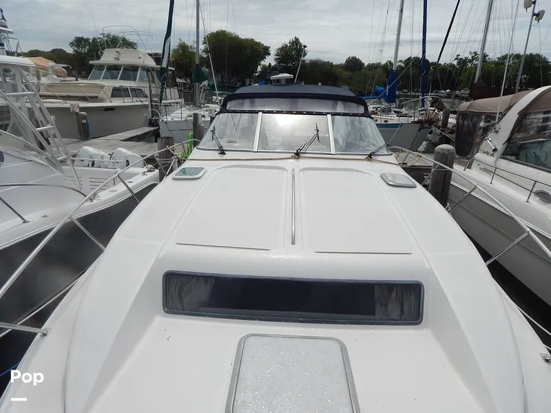 Slide: The Image of Bayliner Avanti 3255 Express 1999 - 16652255
