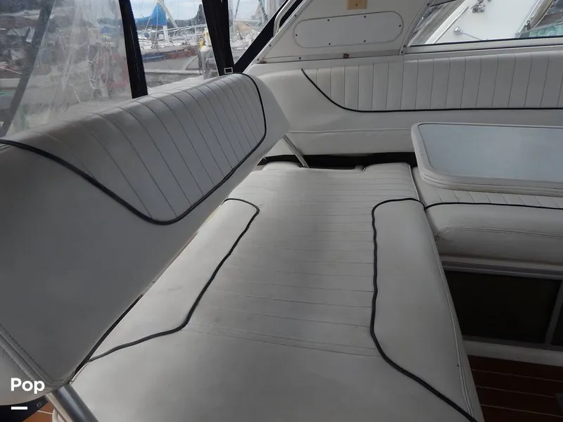 Slide: The Image of Bayliner Avanti 3255 Express 1999 - 16652284