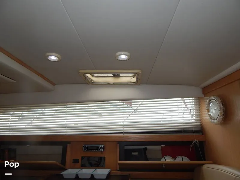 Slide: The Image of Bayliner Avanti 3255 Express 1999 - 16652324
