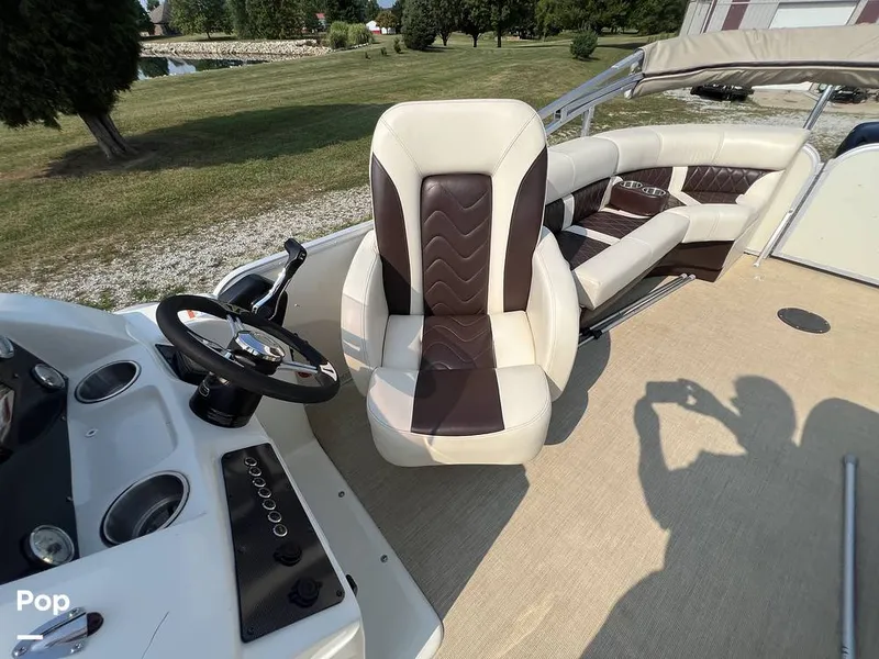 Slide: The Image of Lexington Palm Breeze 521 2023 - 16606055