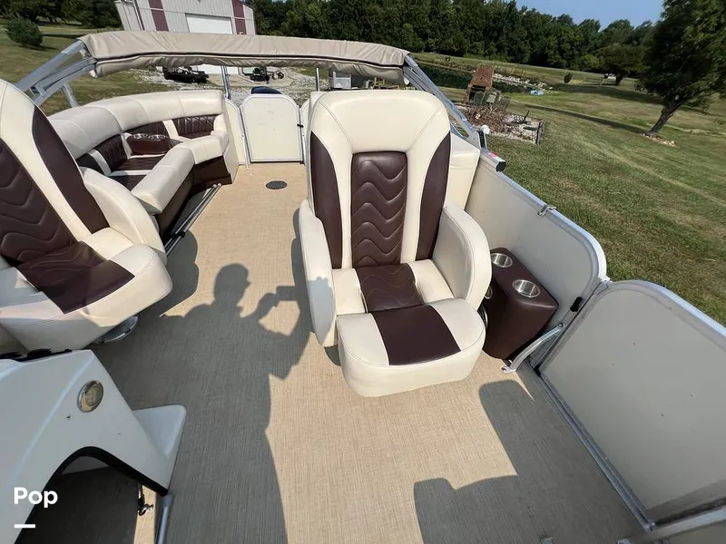 Slide: The Image of Lexington Palm Breeze 521 2023 - 16606054