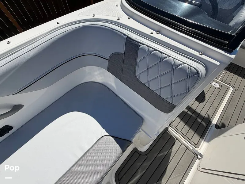 Slide: The Image of Bayliner VR4 2022 - 16596774