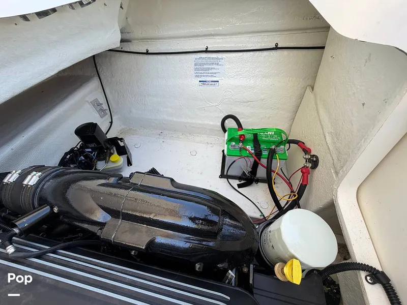 Slide: The Image of Bayliner VR4 2022 - 16596760