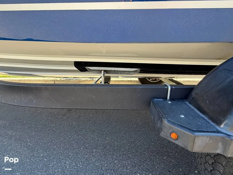 Slide: The Image of Bayliner VR4 2022 - 16596752