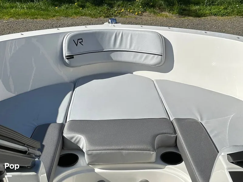 Slide: The Image of Bayliner VR4 2022 - 16549085