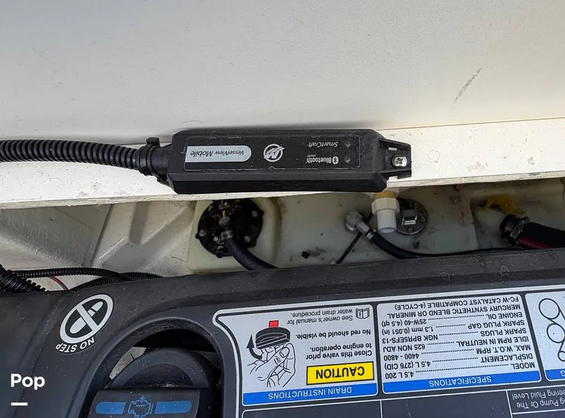 Slide: The Image of Bayliner VR4 2022 - 16596757