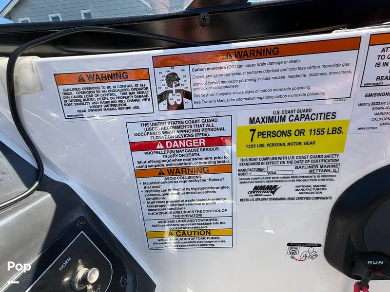 Slide: The Image of Bayliner VR4 2022 - 16596795