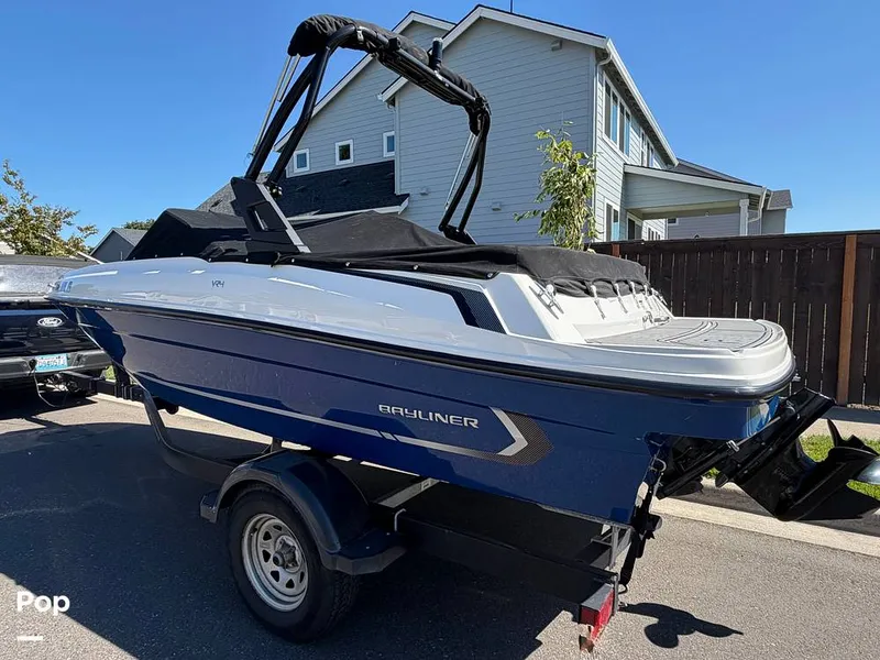 Slide: The Image of Bayliner VR4 2022 - 16596809
