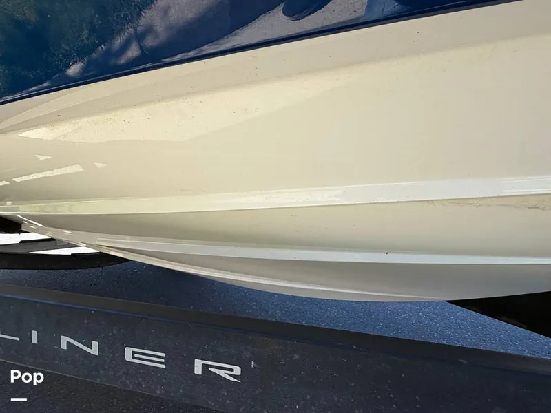 Slide: The Image of Bayliner VR4 2022 - 16596749