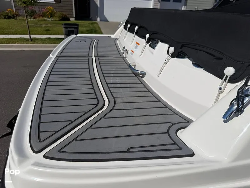 Slide: The Image of Bayliner VR4 2022 - 16596816