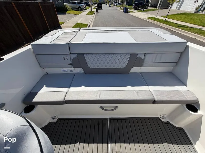 Slide: The Image of Bayliner VR4 2022 - 16596788