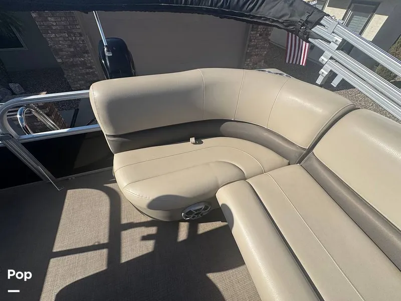 Slide: The Image of Sun Tracker Party Barge 16 2025 - 16554894