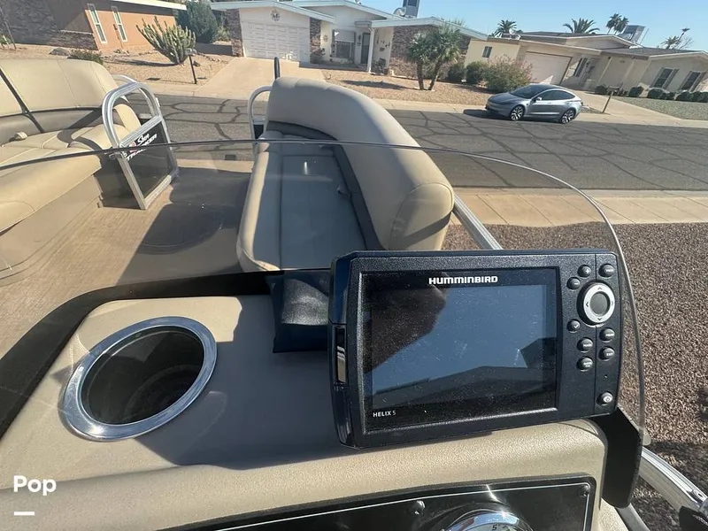 Slide: The Image of Sun Tracker Party Barge 16 2025 - 16554879