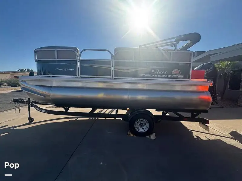 Slide: The Image of Sun Tracker Party Barge 16 2025 - 16555029