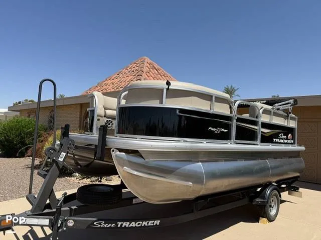 Slide: The Image of Sun Tracker Party Barge 16 2025 - 16556991