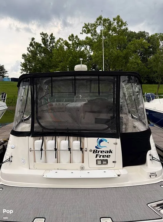 Slide: The Image of Rinker 342 Fiesta Vee 2004 - 16550494