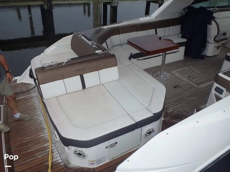 Slide: The Image of Sea Ray 400 SLX 2019 - 16616423