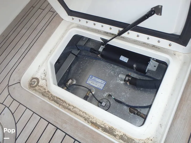 Slide: The Image of Sea Ray 400 SLX 2019 - 16616443