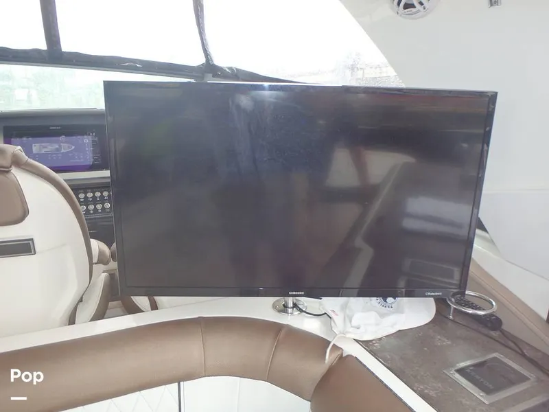 Slide: The Image of Sea Ray 400 SLX 2019 - 16616437
