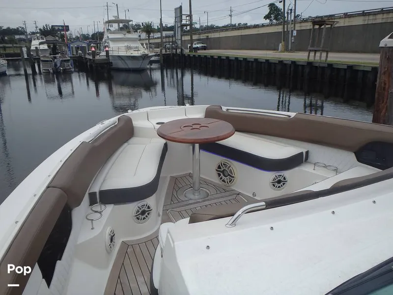 Slide: The Image of Sea Ray 400 SLX 2019 - 16616485