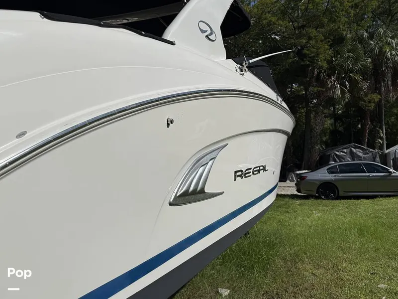 Slide: The Image of Regal "2014 Regal 3200 Bowrider - Exceptional Condition 2014 - 16612833