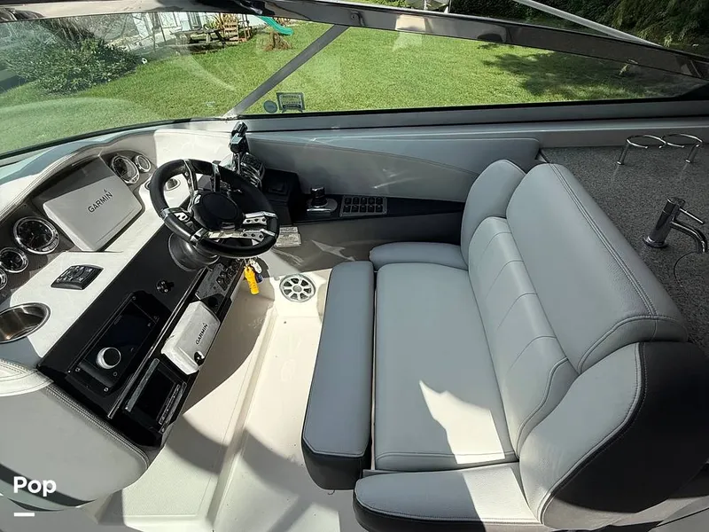 Slide: The Image of Regal "2014 Regal 3200 Bowrider - Exceptional Condition 2014 - 16646880