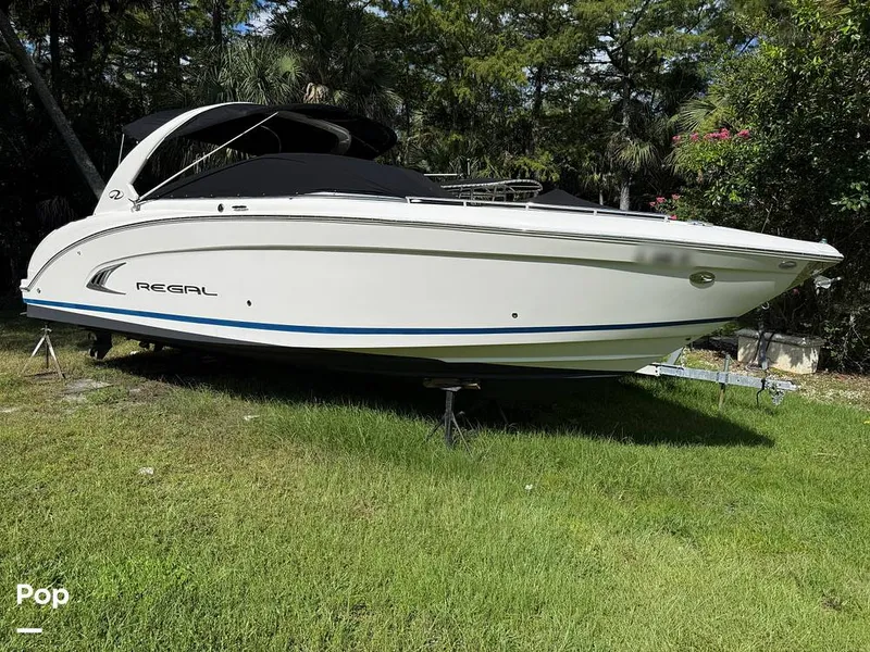 Slide: The Image of Regal "2014 Regal 3200 Bowrider - Exceptional Condition 2014 - 16613002