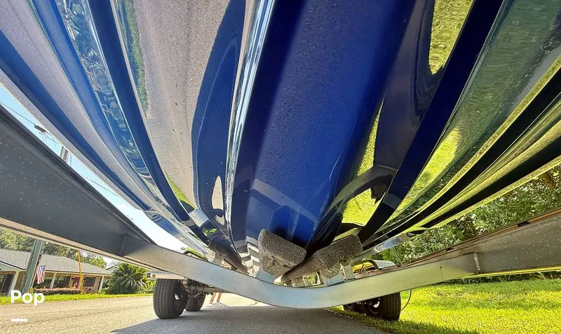 Slide: The Image of Hurricane 217 SD Coastal Edition 2022 - 16575429