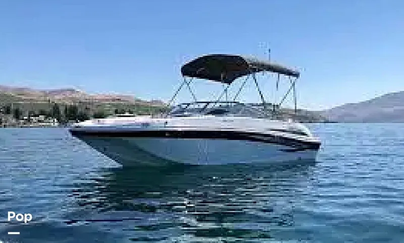 The Image of Hurricane 217 sun deck 2022 - 16571063