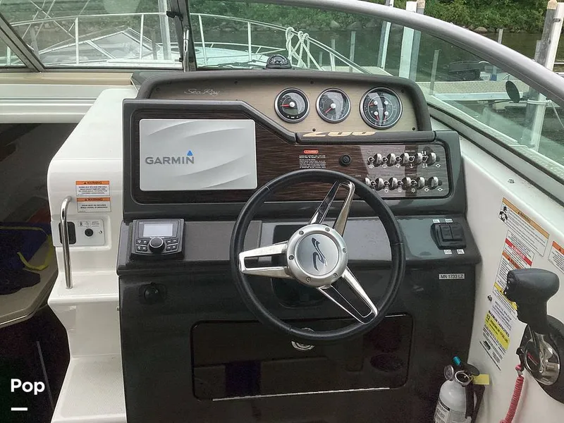 Slide: The Image of Sea Ray 260 Sundancer 2016 - 16597047