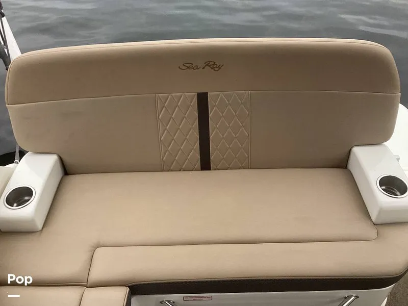 Slide: The Image of Sea Ray 260 Sundancer 2016 - 16597049