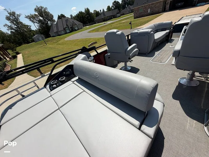 Slide: The Image of Regency 230 LE3 Sport 2023 - 16694374