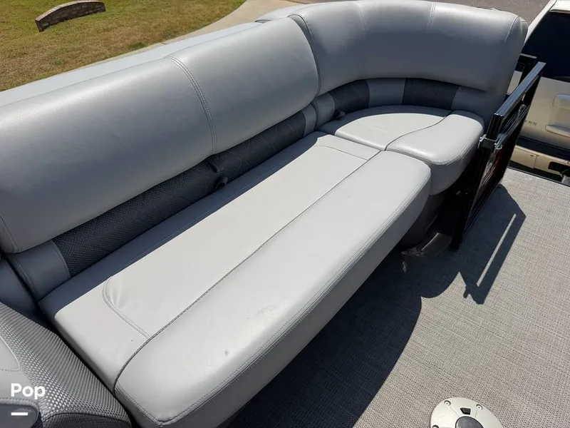 Slide: The Image of Regency 230 LE3 Sport 2023 - 16694369