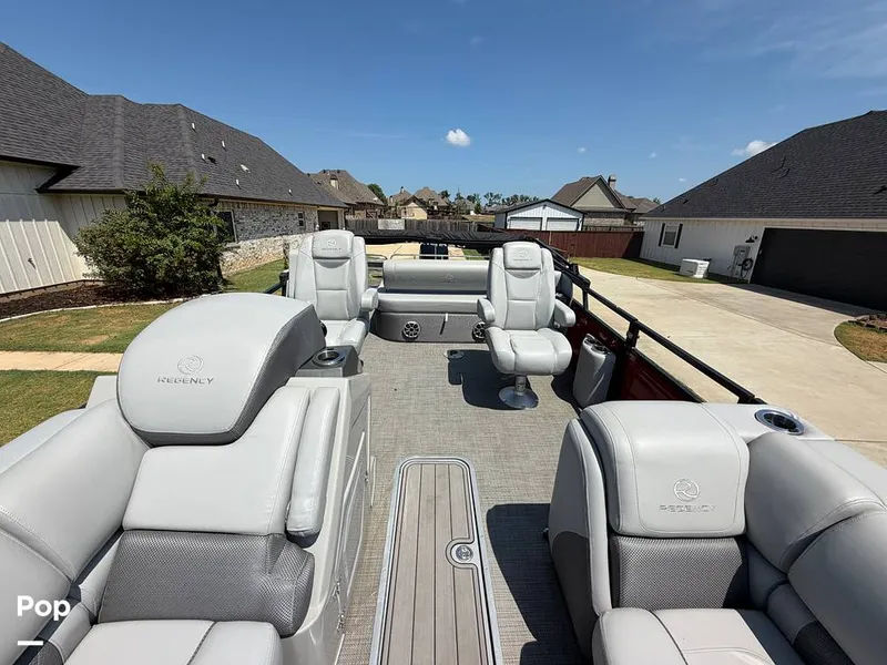 Slide: The Image of Regency 230 LE3 Sport 2023 - 16694324
