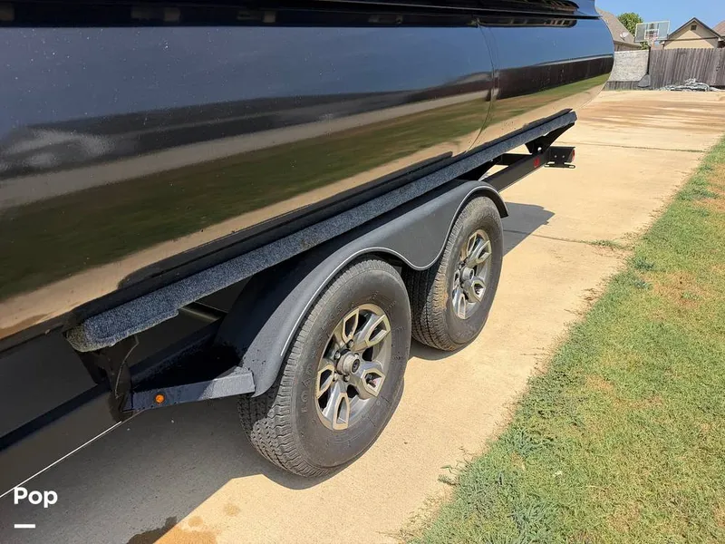 Slide: The Image of Regency 230 LE3 Sport 2023 - 16694298