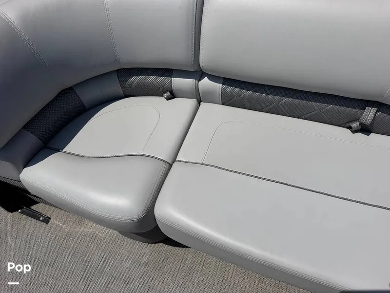 Slide: The Image of Regency 230 LE3 Sport 2023 - 16694373
