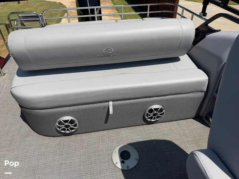 Slide: The Image of Regency 230 LE3 Sport 2023 - 16694376
