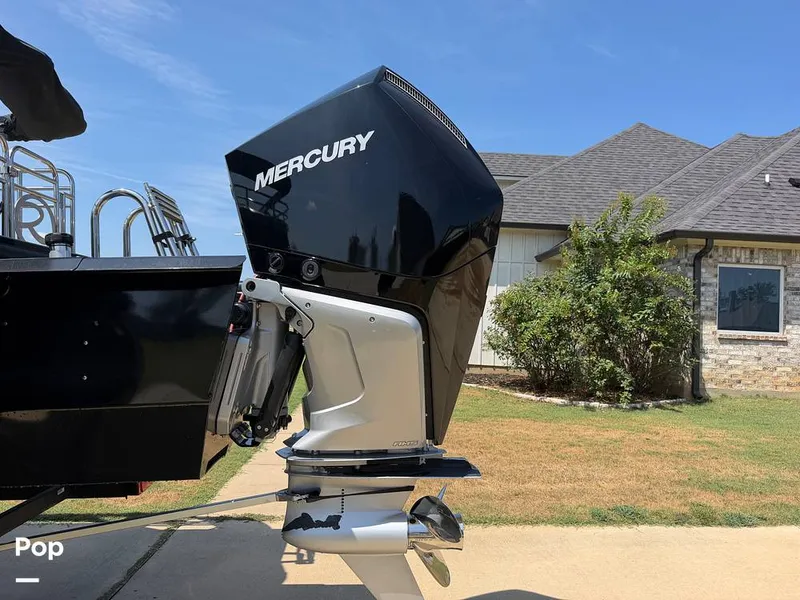 Slide: The Image of Regency 230 LE3 Sport 2023 - 16694306