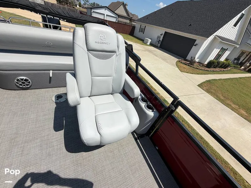 Slide: The Image of Regency 230 LE3 Sport 2023 - 16694326