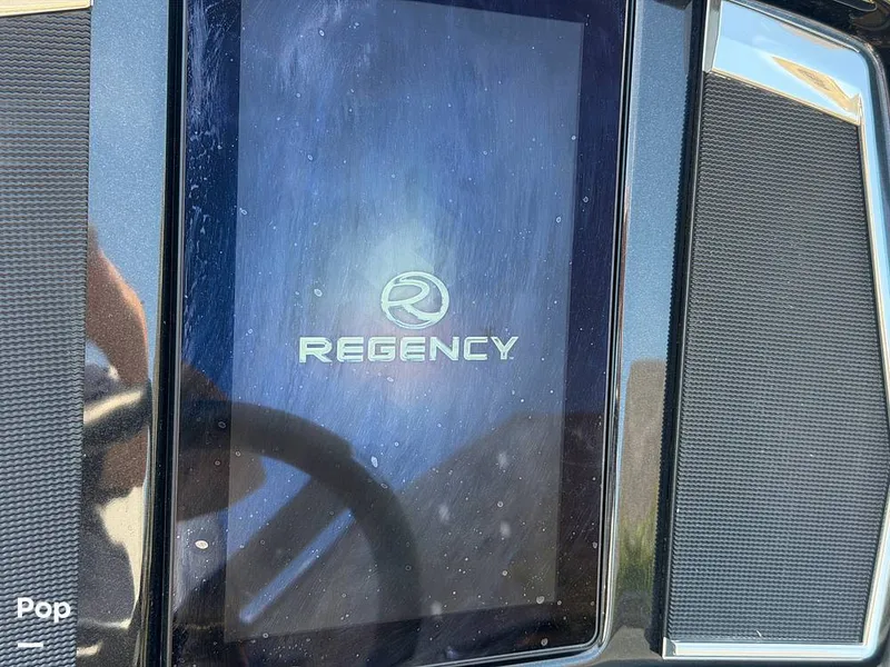 Slide: The Image of Regency 230 LE3 Sport 2023 - 16694350