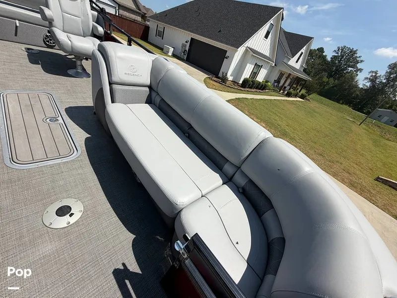 Slide: The Image of Regency 230 LE3 Sport 2023 - 16694325