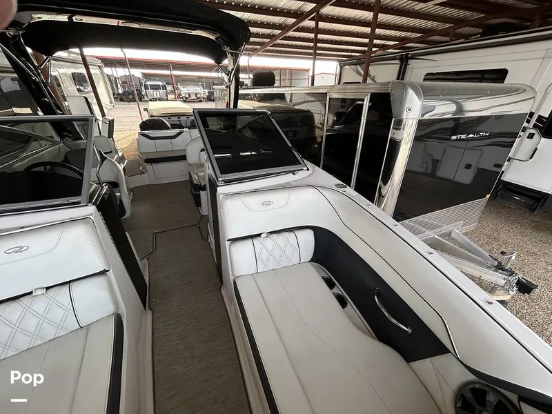 Slide: The Image of Regal 23OBX 2019 - 16581104